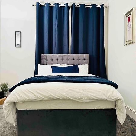 Bespoke 2 Bedroom Apt Derby City Bagian luar foto