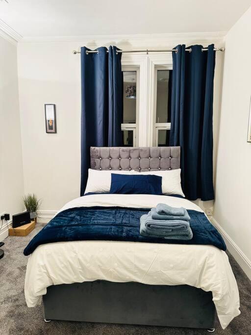 Bespoke 2 Bedroom Apt Derby City Bagian luar foto