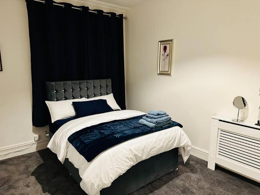 Bespoke 2 Bedroom Apt Derby City Bagian luar foto