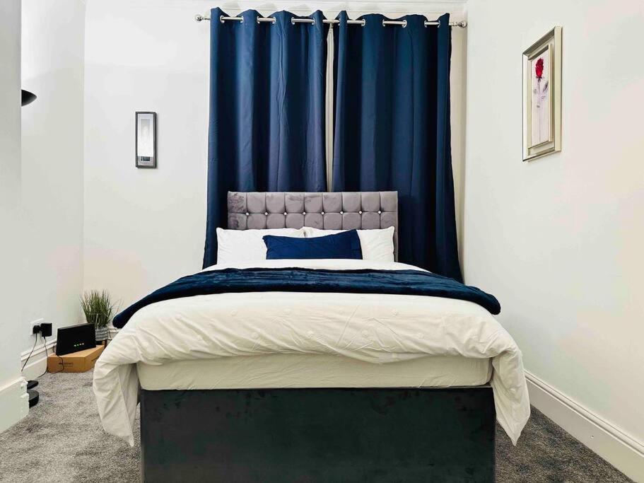 Bespoke 2 Bedroom Apt Derby City Bagian luar foto