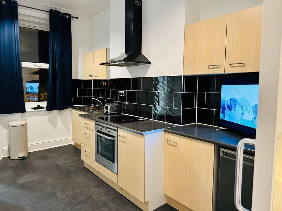 Bespoke 2 Bedroom Apt Derby City Bagian luar foto